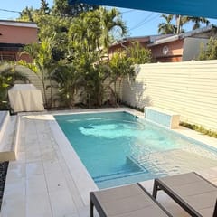 Modern Thoughtfully Updated Miami Pool Home - Casa Carmela
